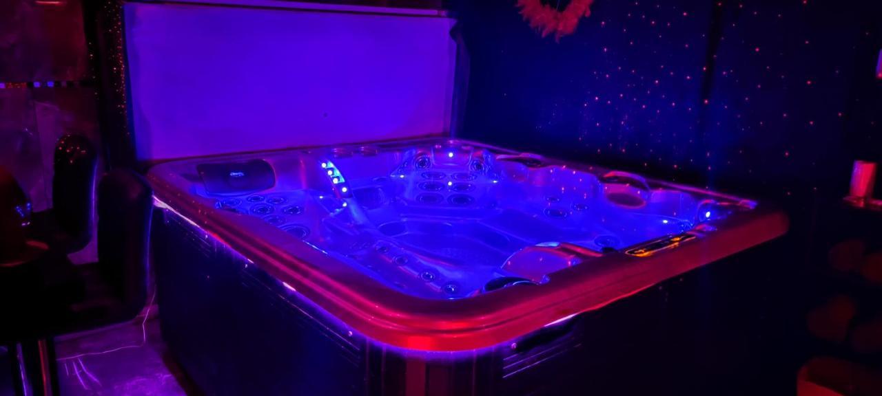 Loft Romantique Hammam Spa Privatif Playroom Гренобъл Екстериор снимка